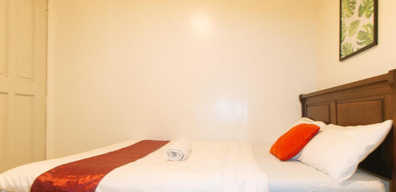 Nearest Hostel Pasay City By Reddoorz Buitenkant foto