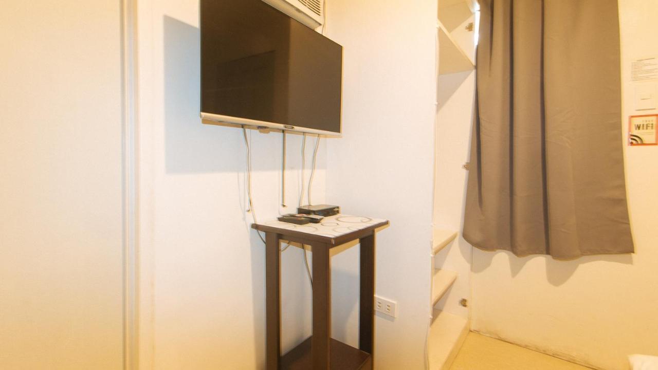 Nearest Hostel Pasay City By Reddoorz Buitenkant foto